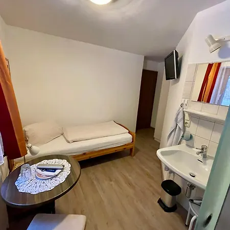 Haus Groeblacher Готель типу 