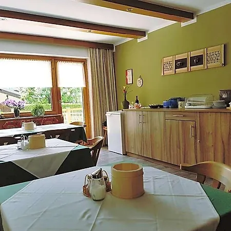 Haus Groeblacher ベッド・アンド・ブレックファスト 3*