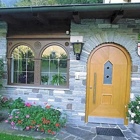 Haus Groeblacher ベッド・アンド・ブレックファスト マイヤーホーフェン