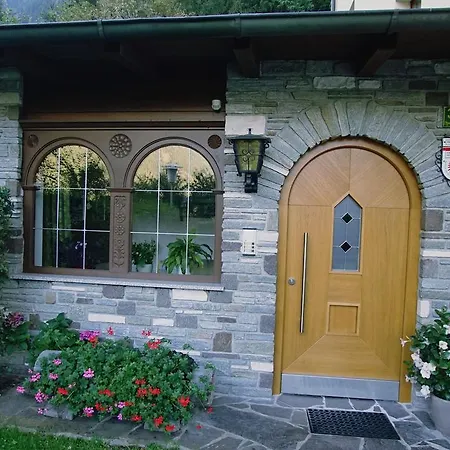 ベッド・アンド・ブレックファスト Haus Groeblacher